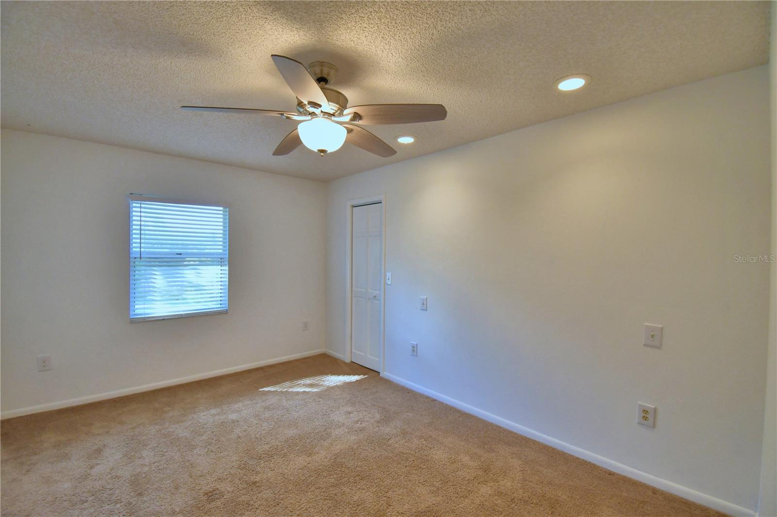 PARKVIEW LAKE ESTATES - Residential