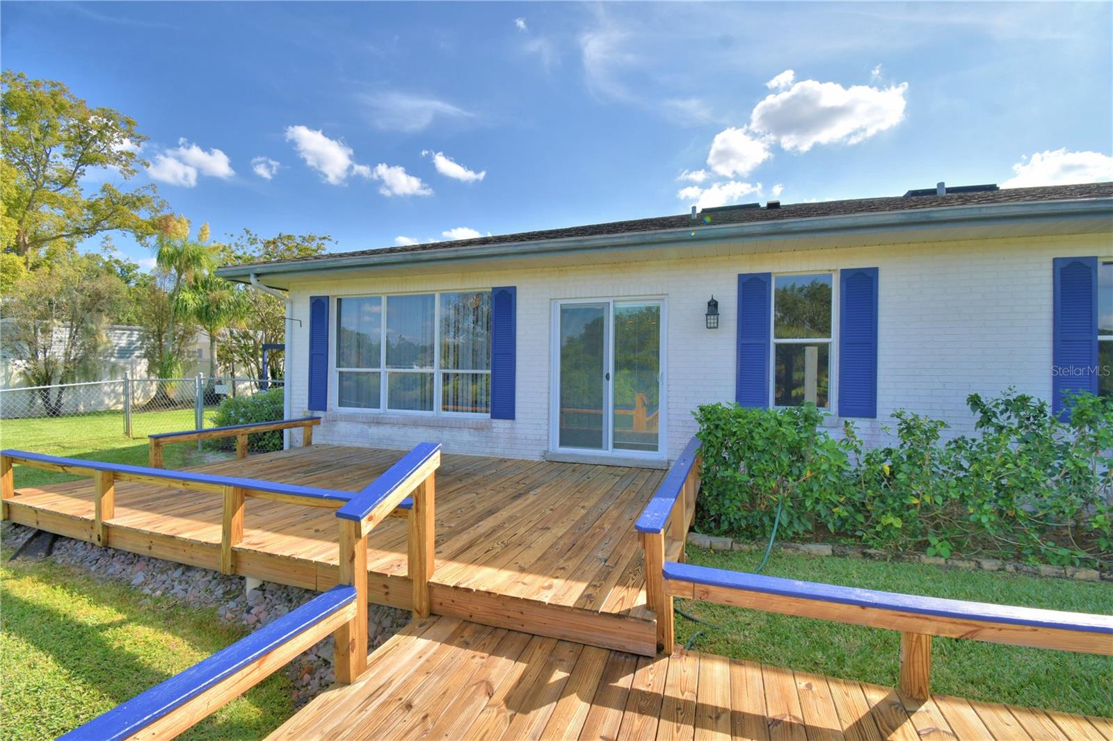 PARKVIEW LAKE ESTATES - Residential