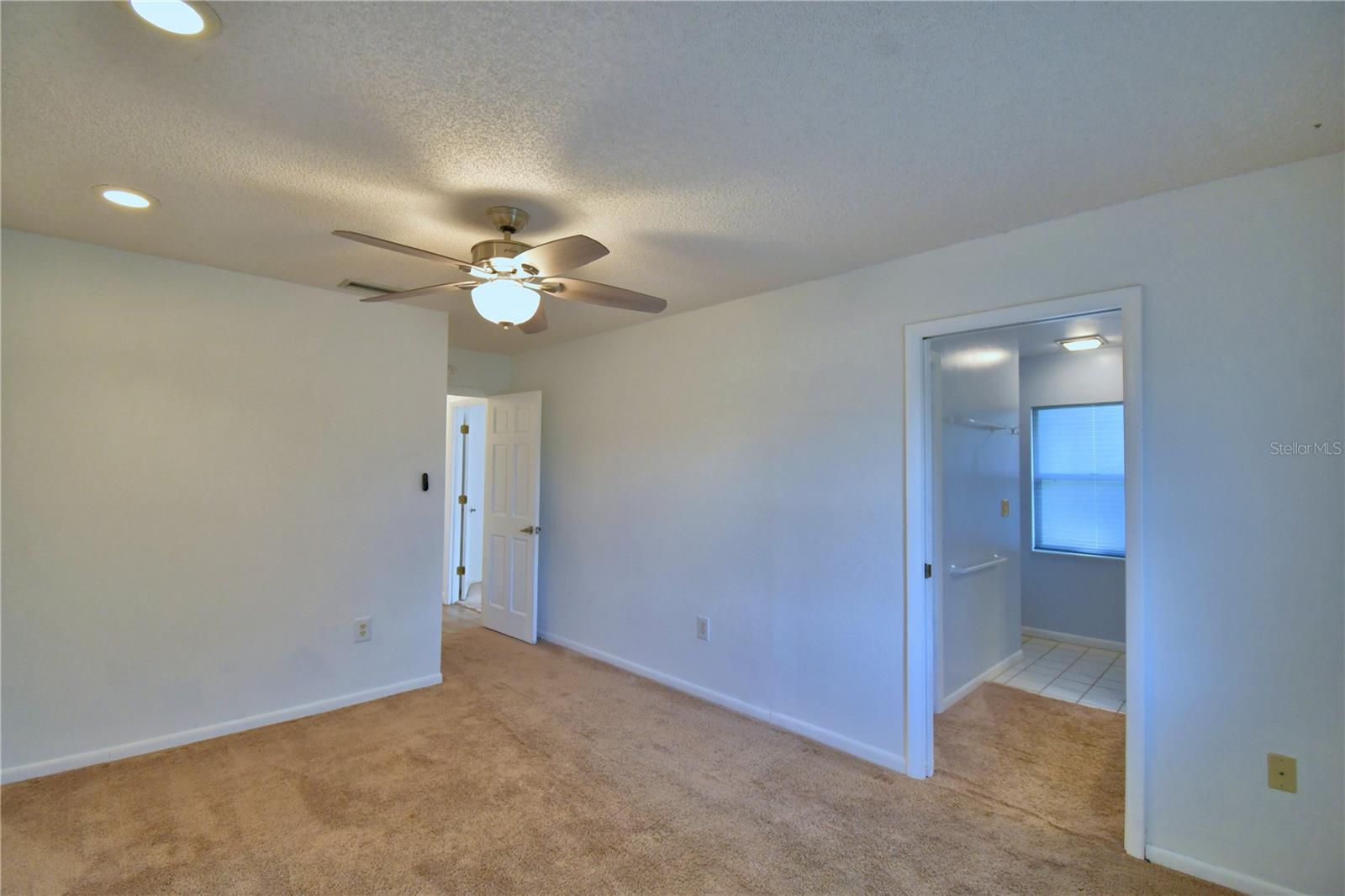 PARKVIEW LAKE ESTATES - Residential