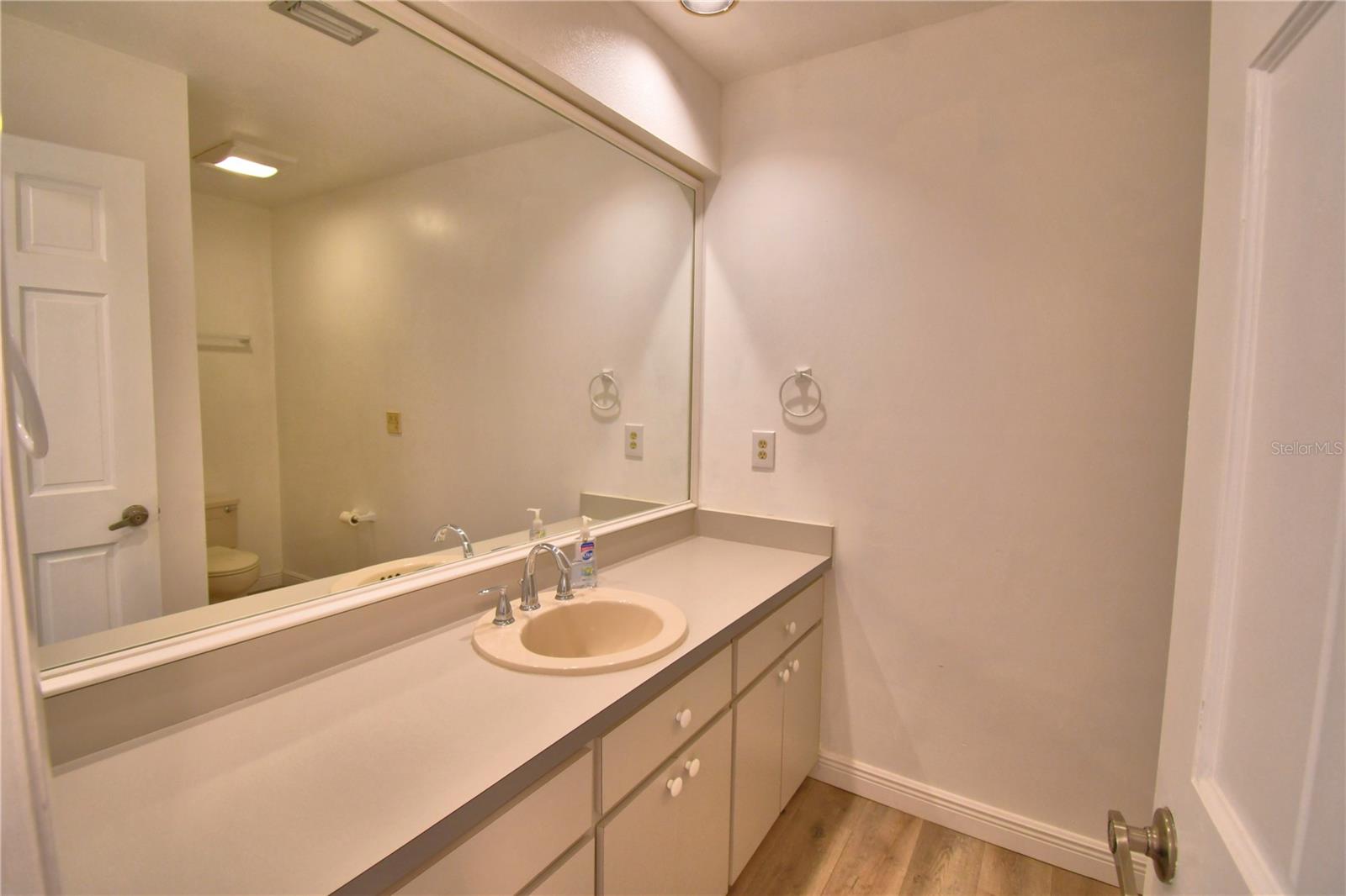 PARKVIEW LAKE ESTATES - Residential