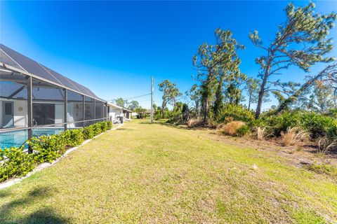 A home in PORT CHARLOTTE