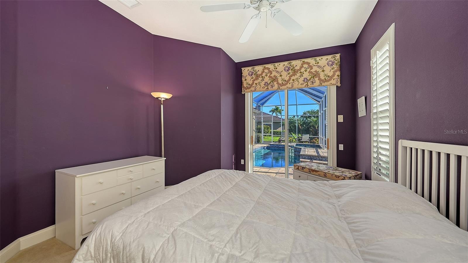 SILVER OAKS - Residential