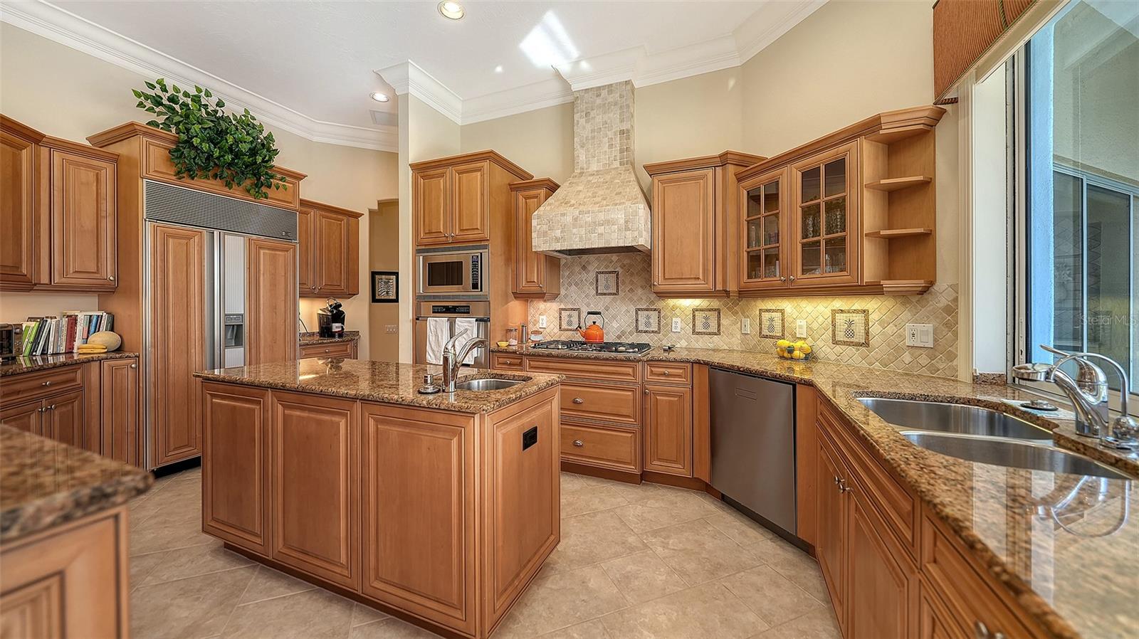 SILVER OAKS - Residential