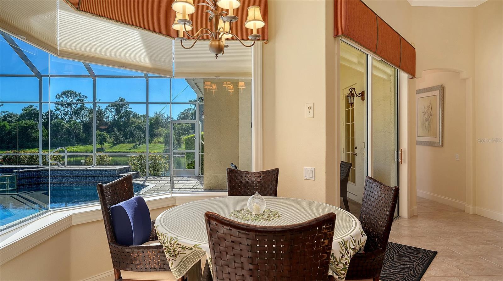 SILVER OAKS - Residential