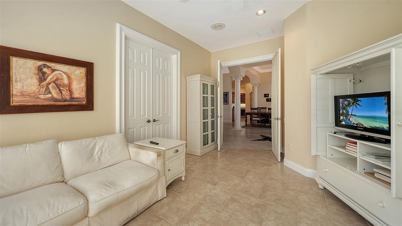 SILVER OAKS - Residential