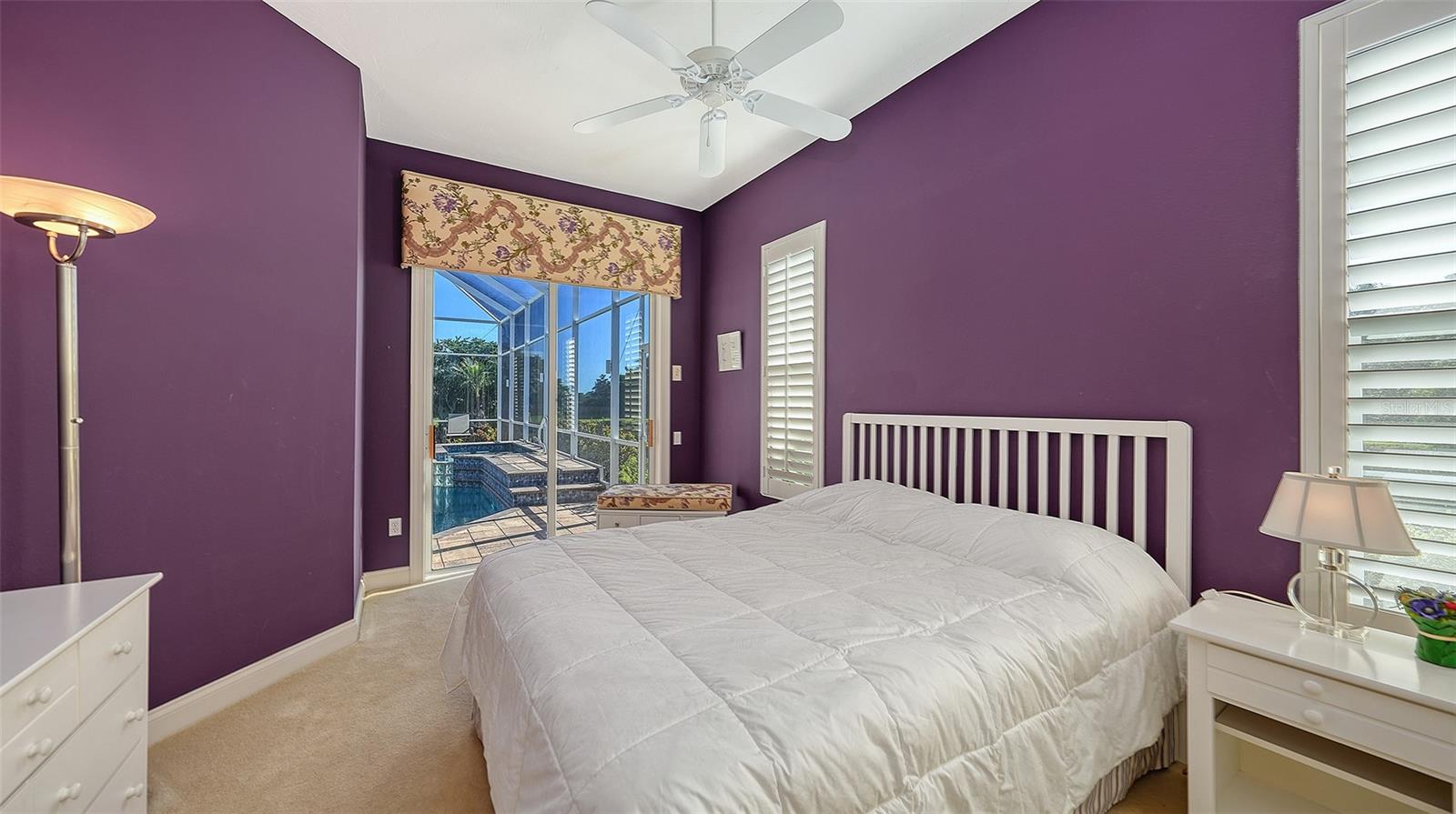 SILVER OAKS - Residential