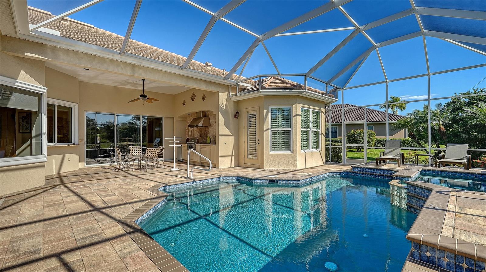 SILVER OAKS - Residential