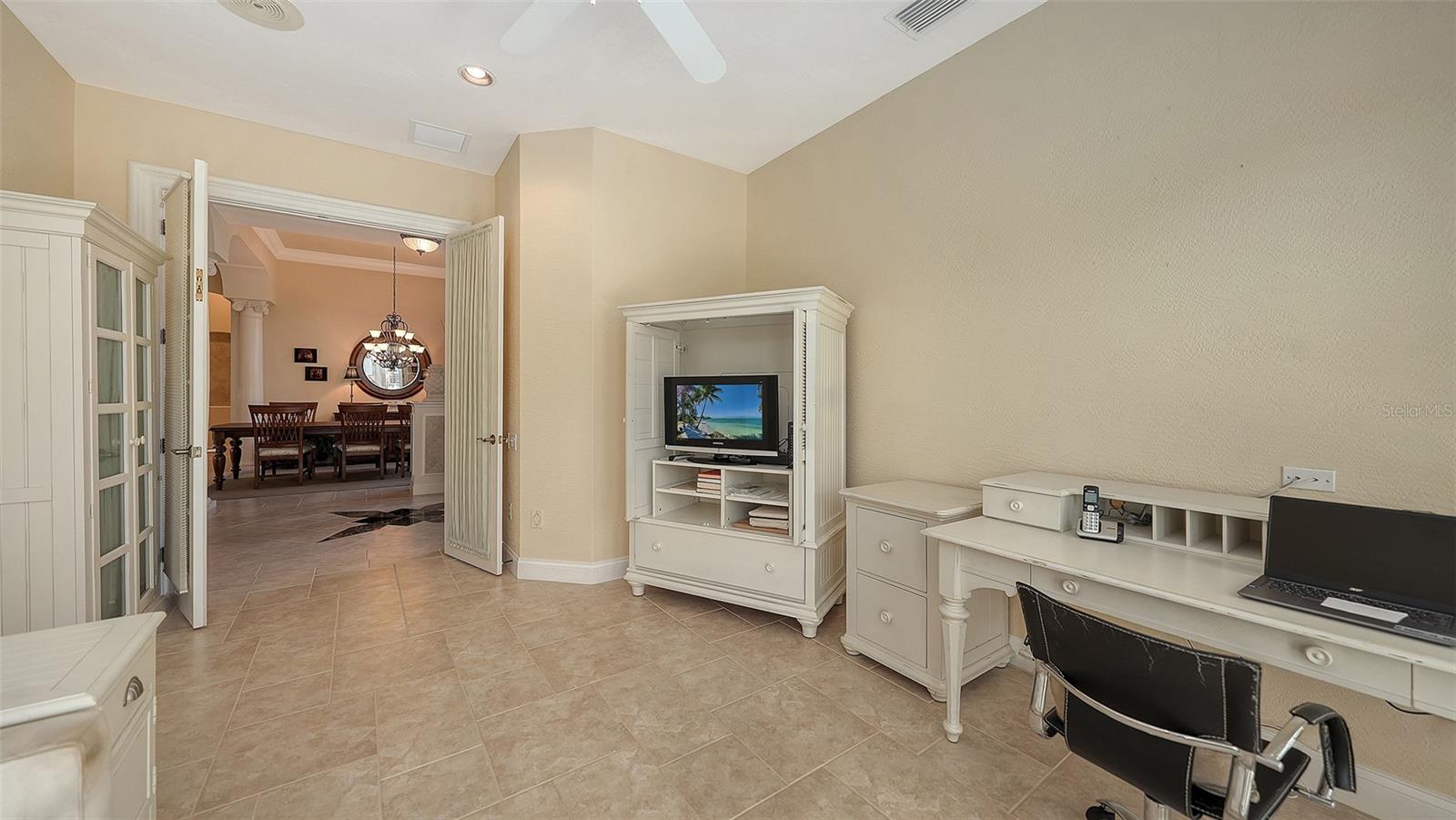 SILVER OAKS - Residential