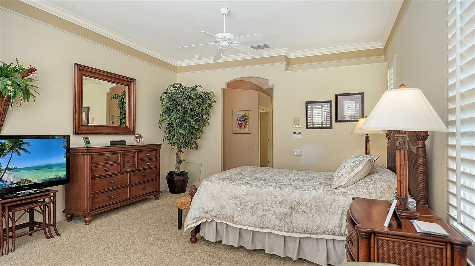 SILVER OAKS - Residential