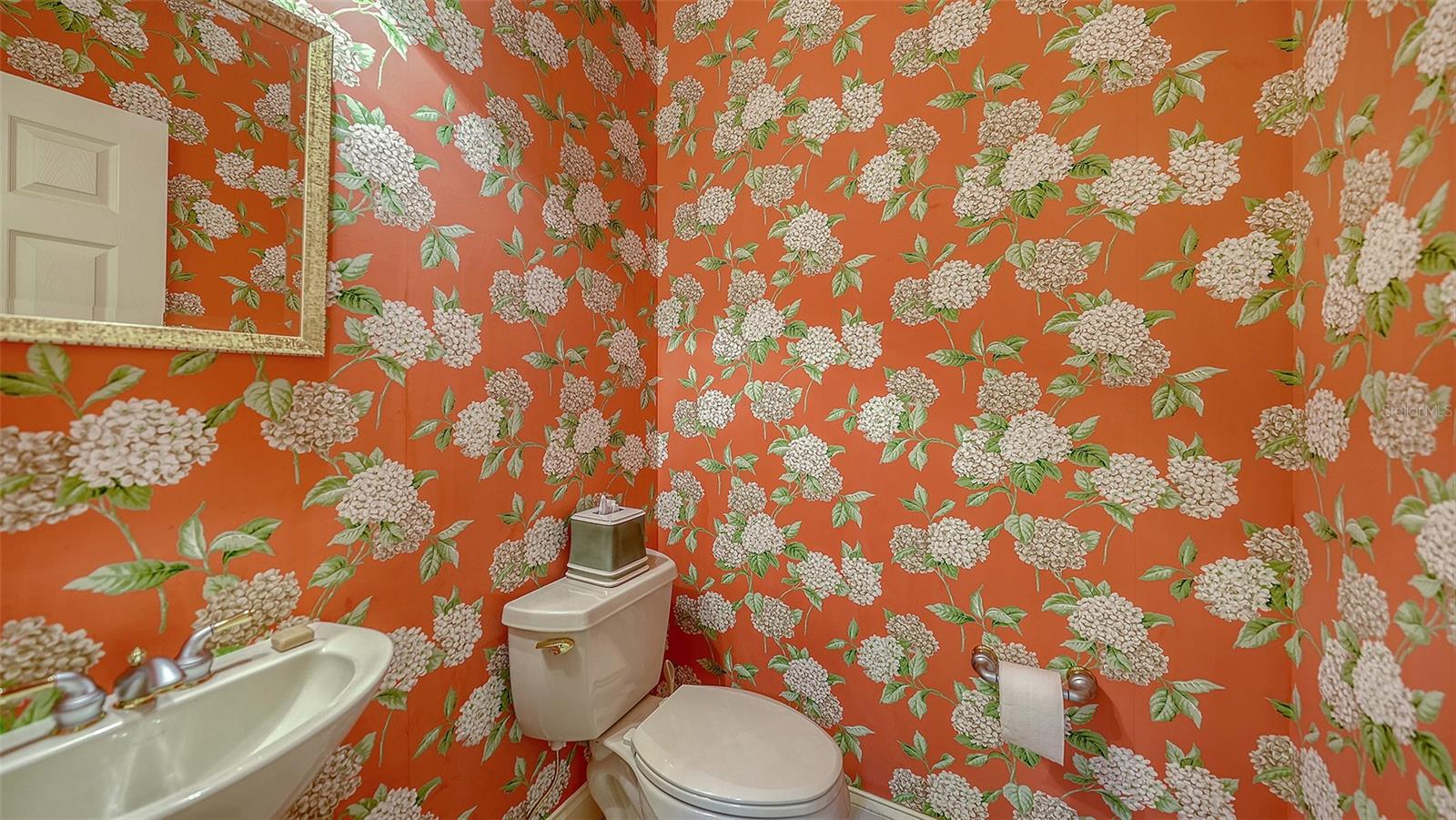 SILVER OAKS - Residential