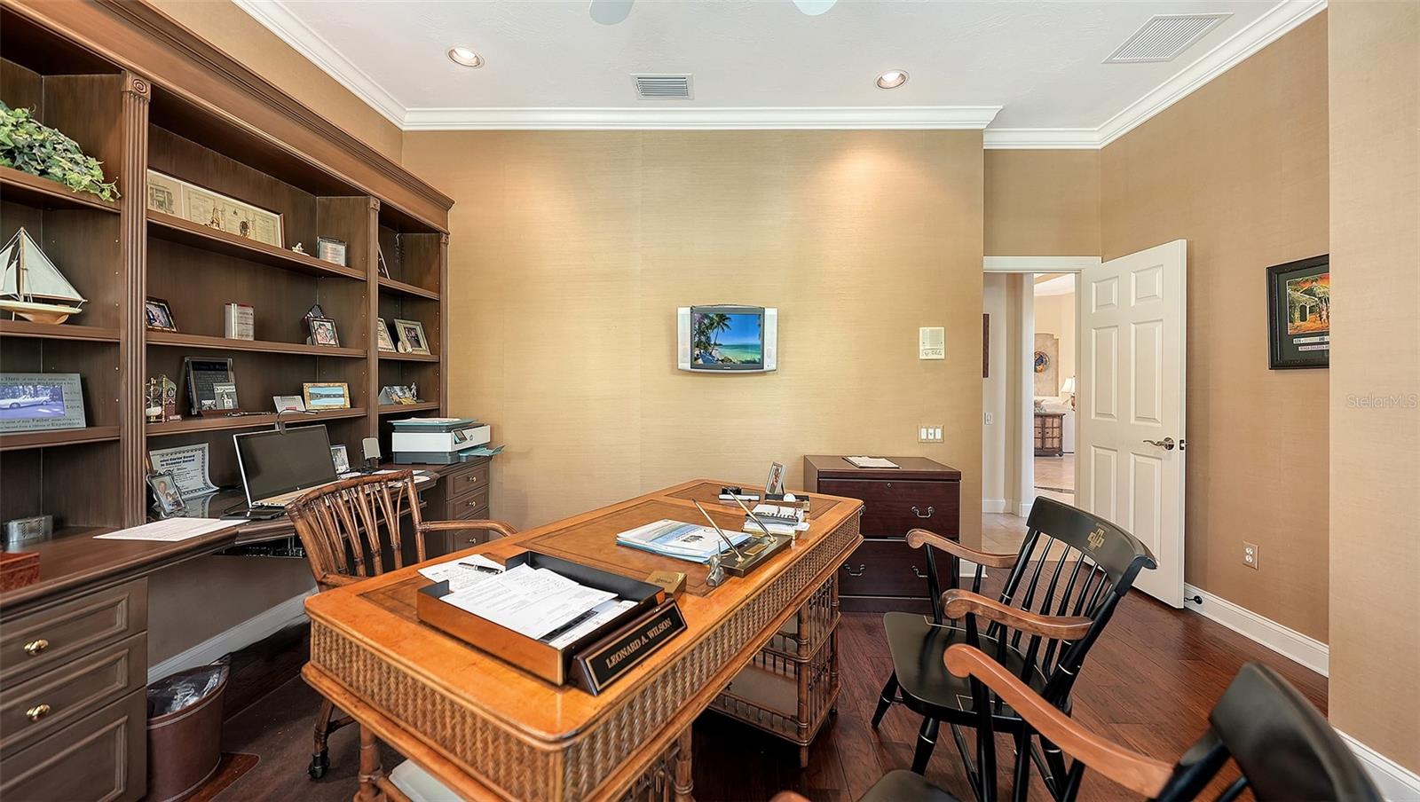 SILVER OAKS - Residential