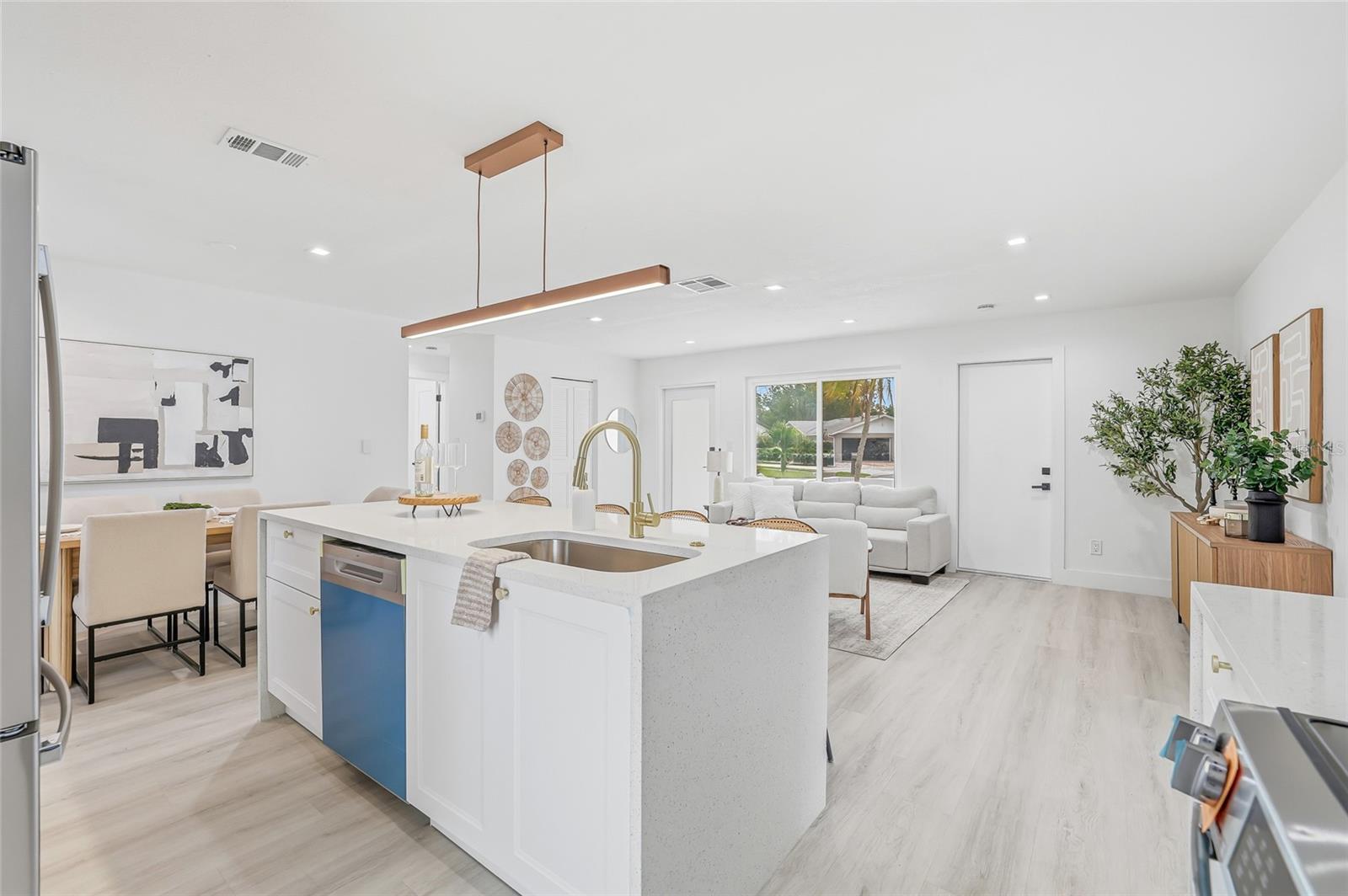 BONNIE BAY UNIT ONE - Residential