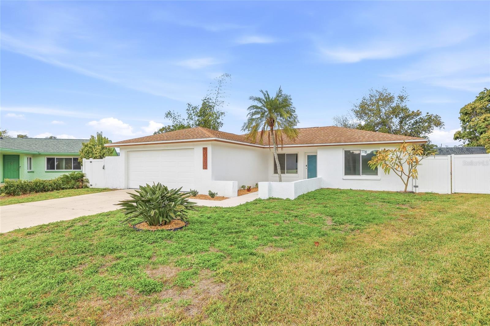 BONNIE BAY UNIT ONE - Residential