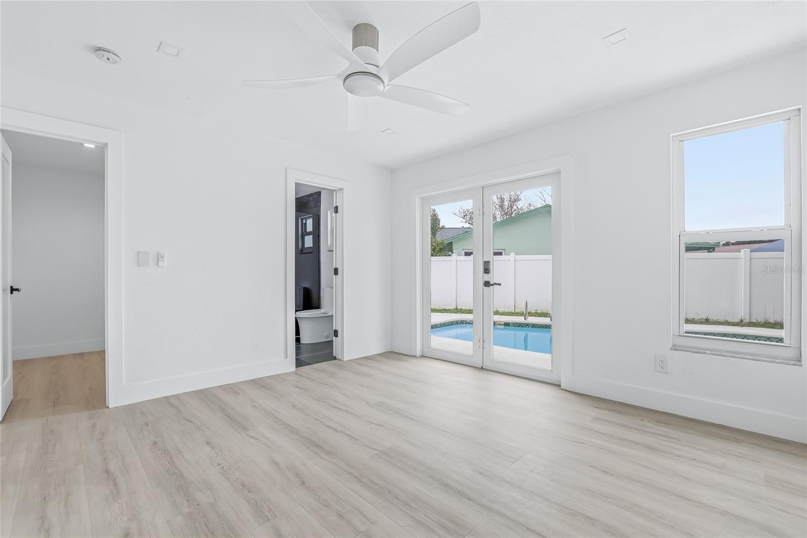 BONNIE BAY UNIT ONE - Residential