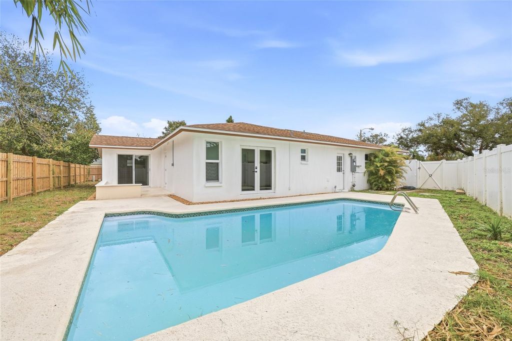 Photo of 6050 Garmouth Way N, St Petersburg, FL 33709 (MLS # TB8461280)