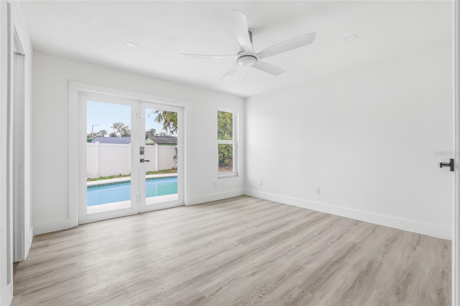 BONNIE BAY UNIT ONE - Residential