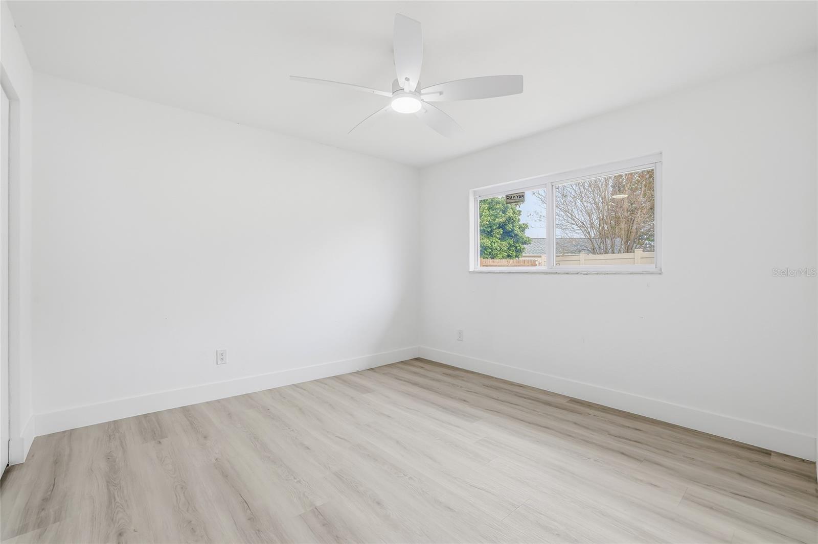 BONNIE BAY UNIT ONE - Residential