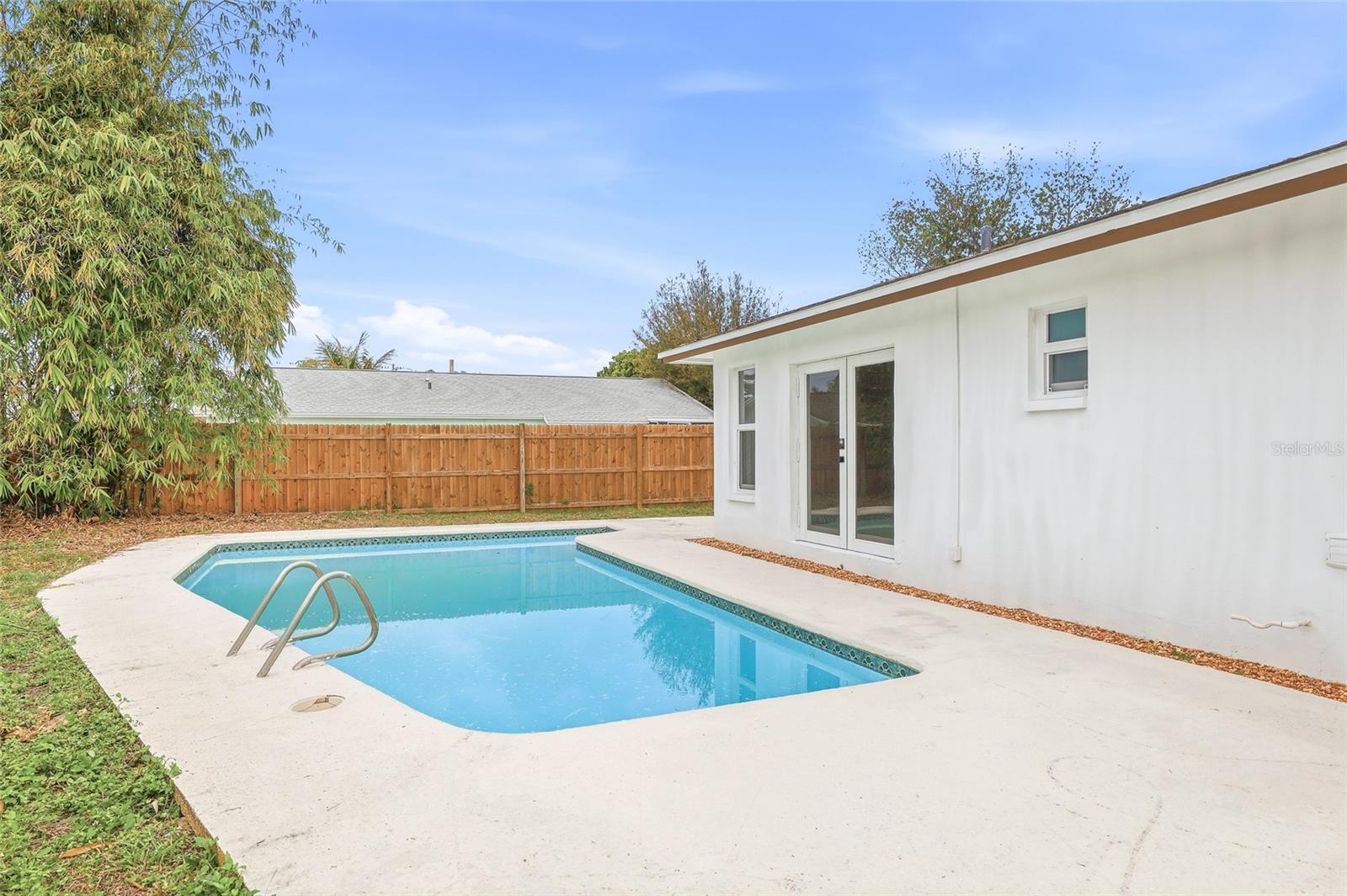 BONNIE BAY UNIT ONE - Residential