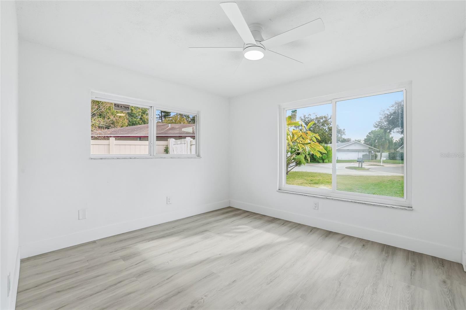 BONNIE BAY UNIT ONE - Residential