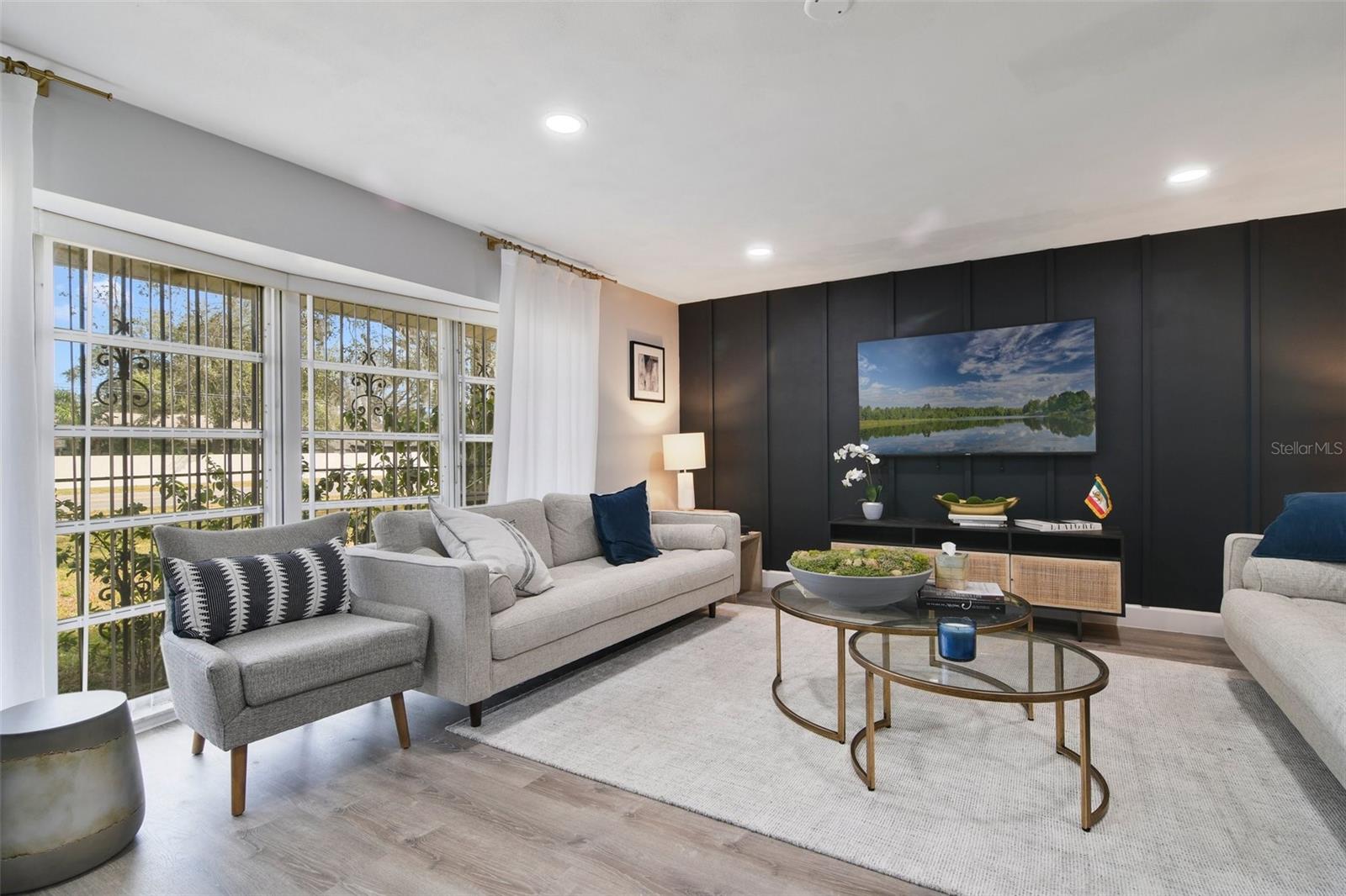 NO SUBDIVISION - Residential