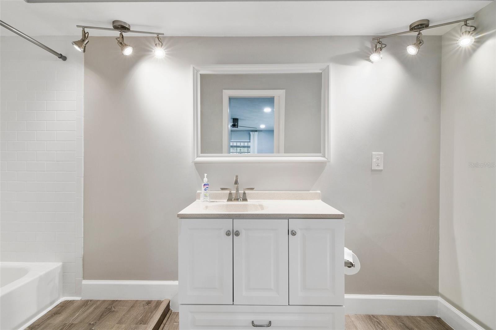 NO SUBDIVISION - Residential