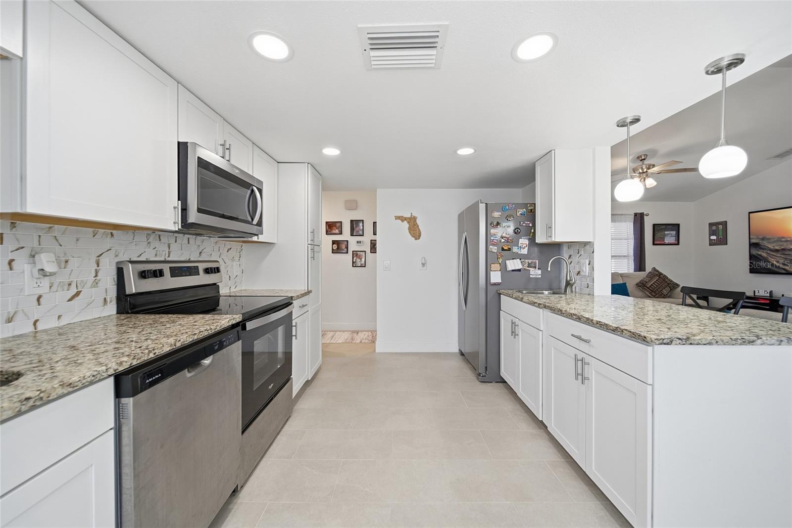 HOLIDAY LAKES WEST - Residential