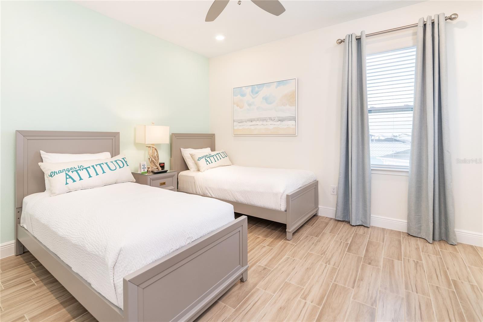 ROLLING OAKS PH 6 - Residential Lease