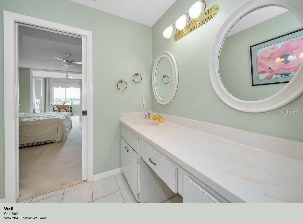 HARBOUR CLUB CONDO NO 3INC - Residential