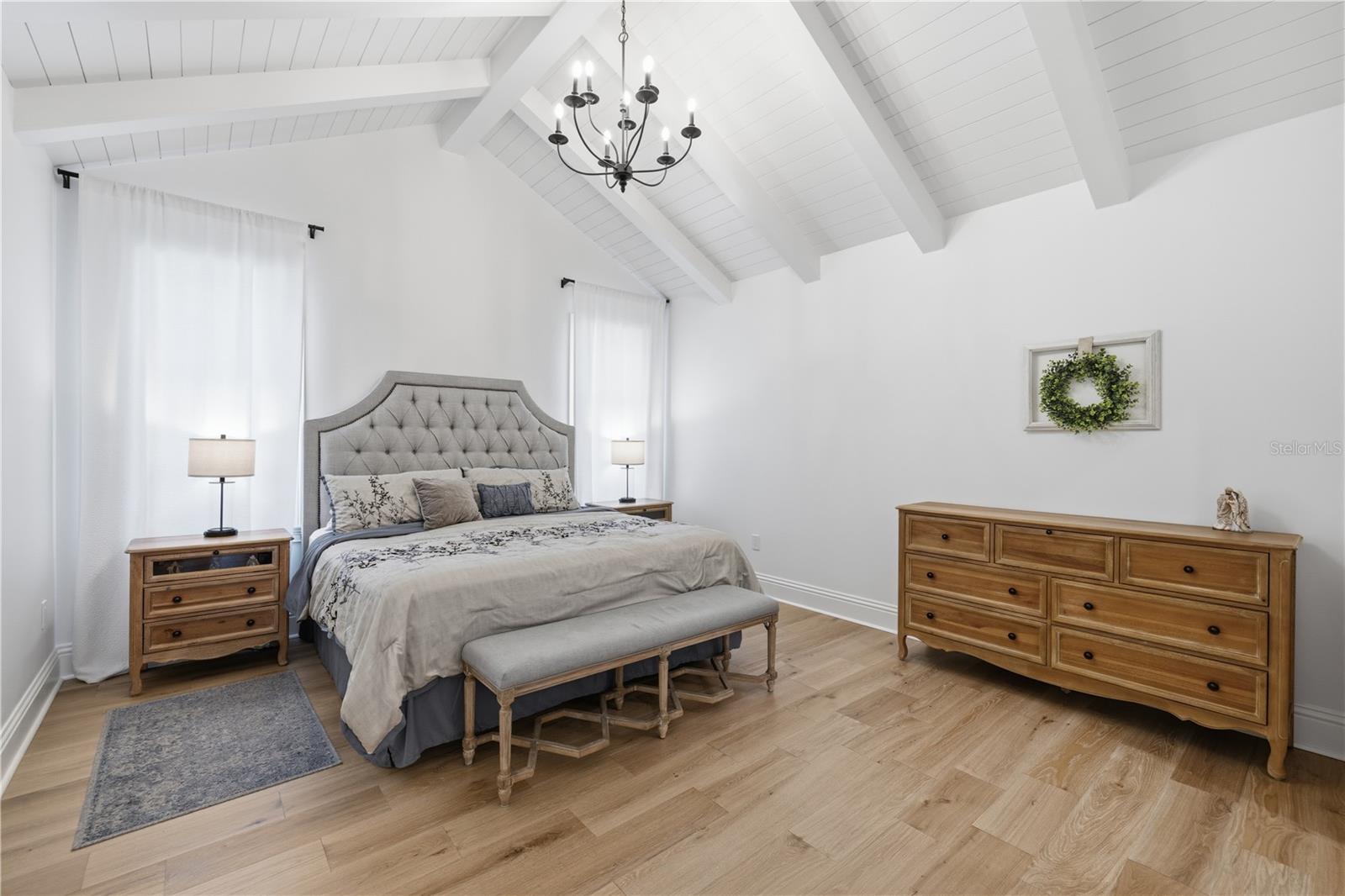 SUBURB ROYAL - Residential