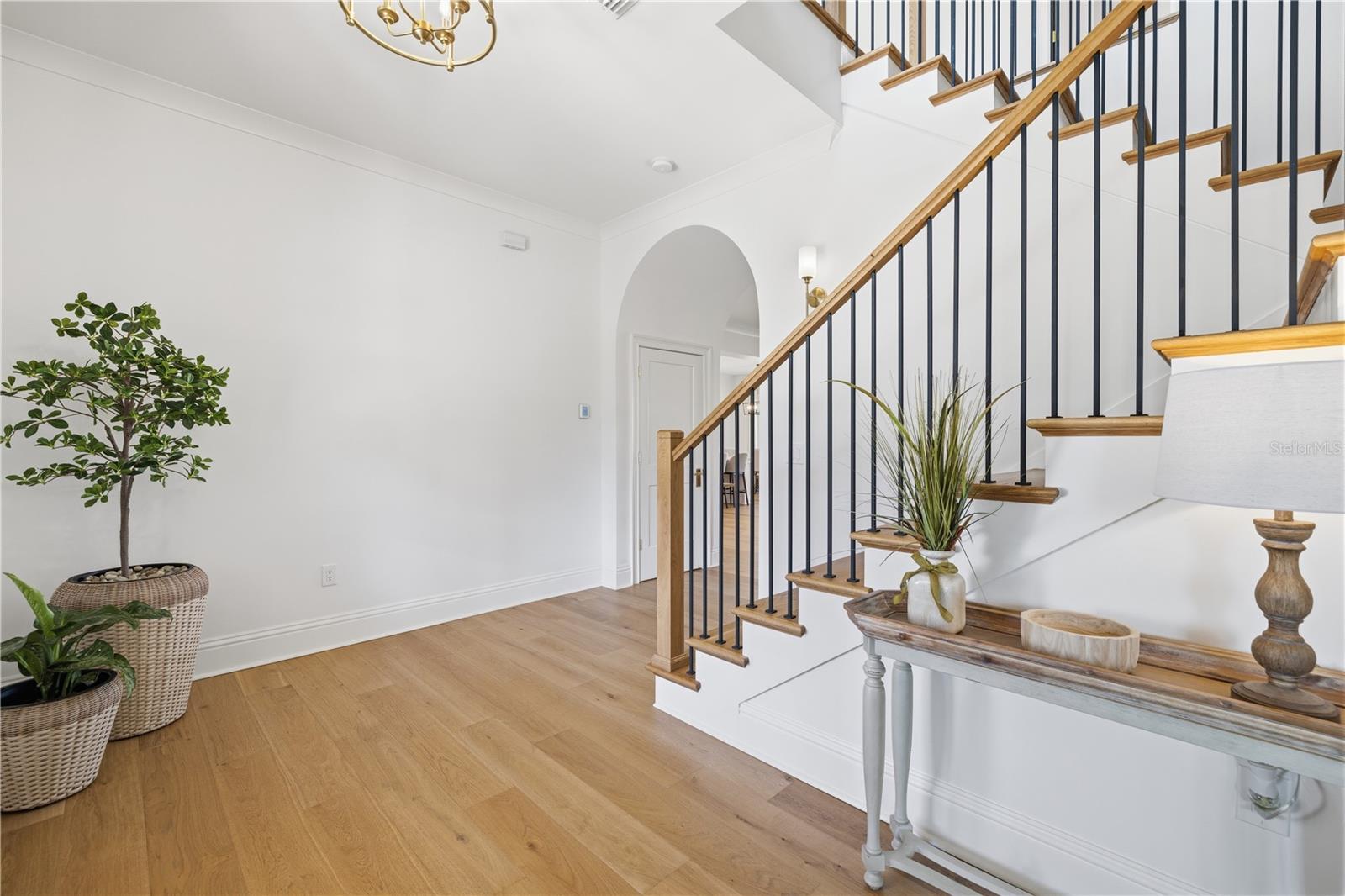 SUBURB ROYAL - Residential