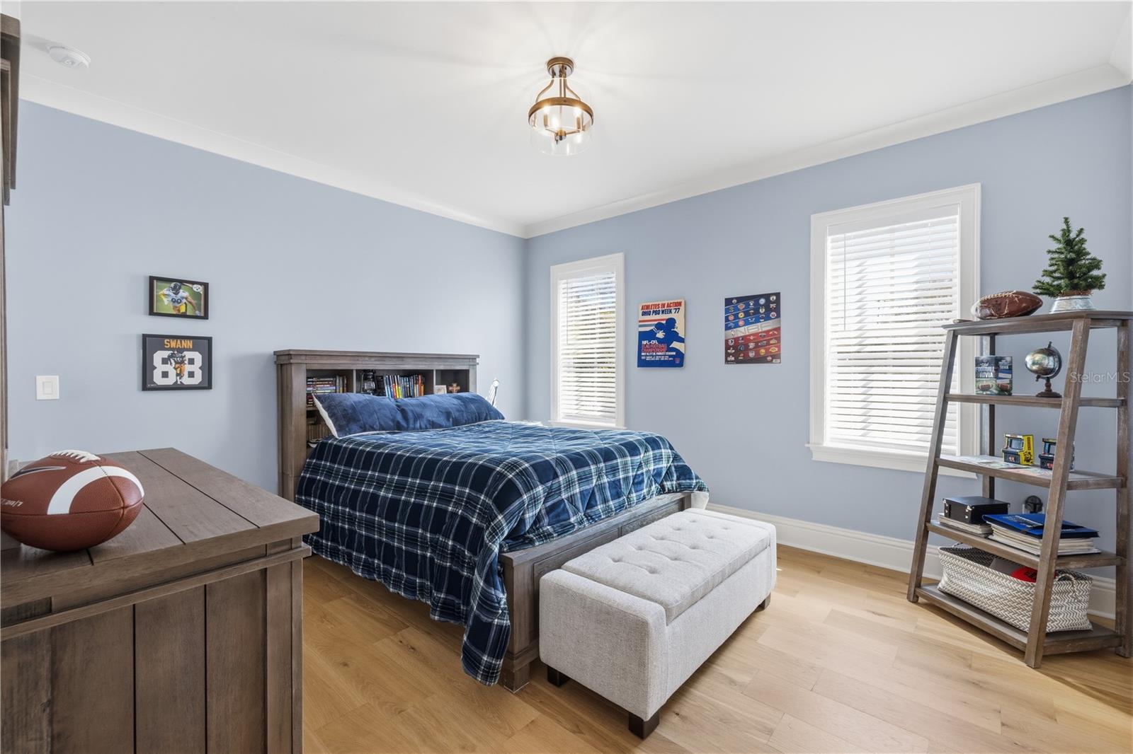 SUBURB ROYAL - Residential