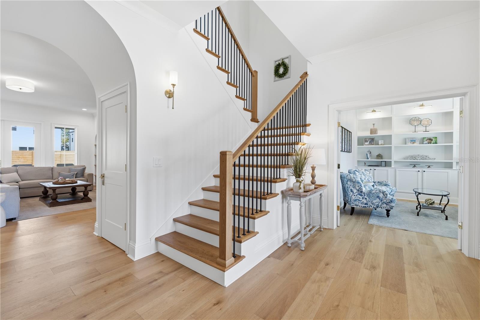 SUBURB ROYAL - Residential