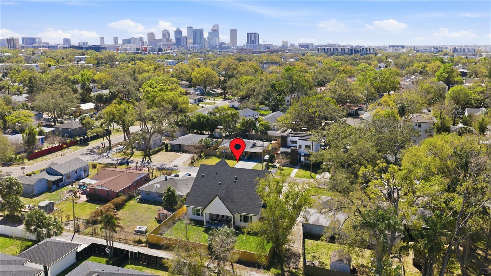 SUBURB ROYAL - Residential