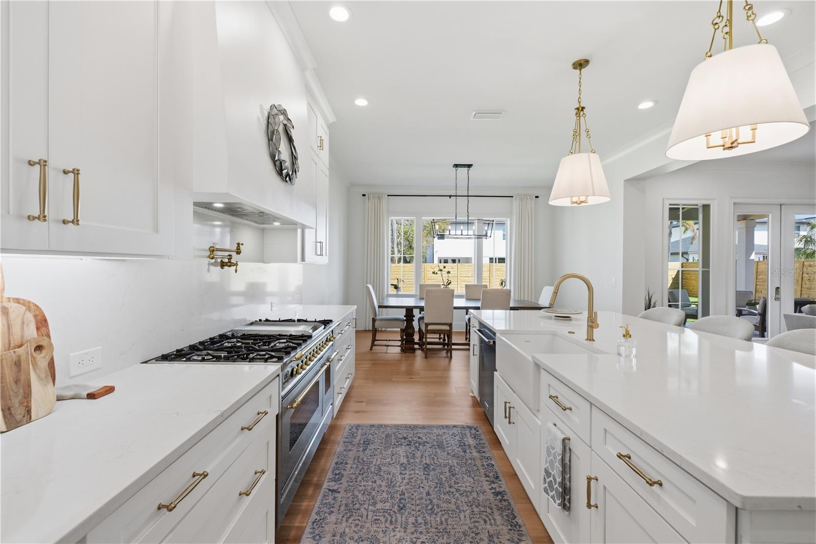 SUBURB ROYAL - Residential