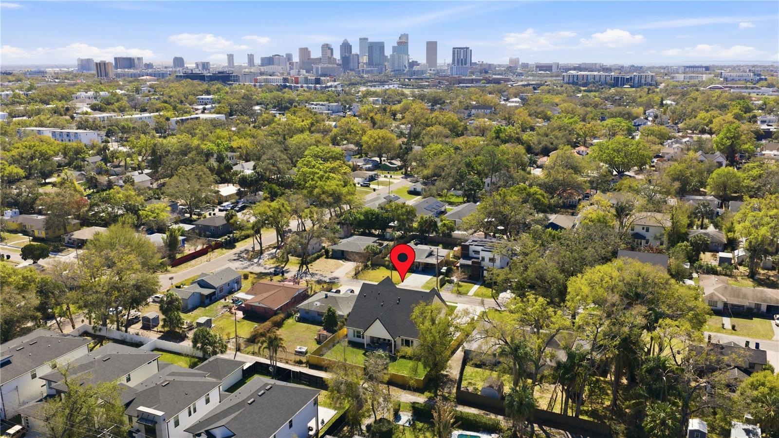 SUBURB ROYAL - Residential