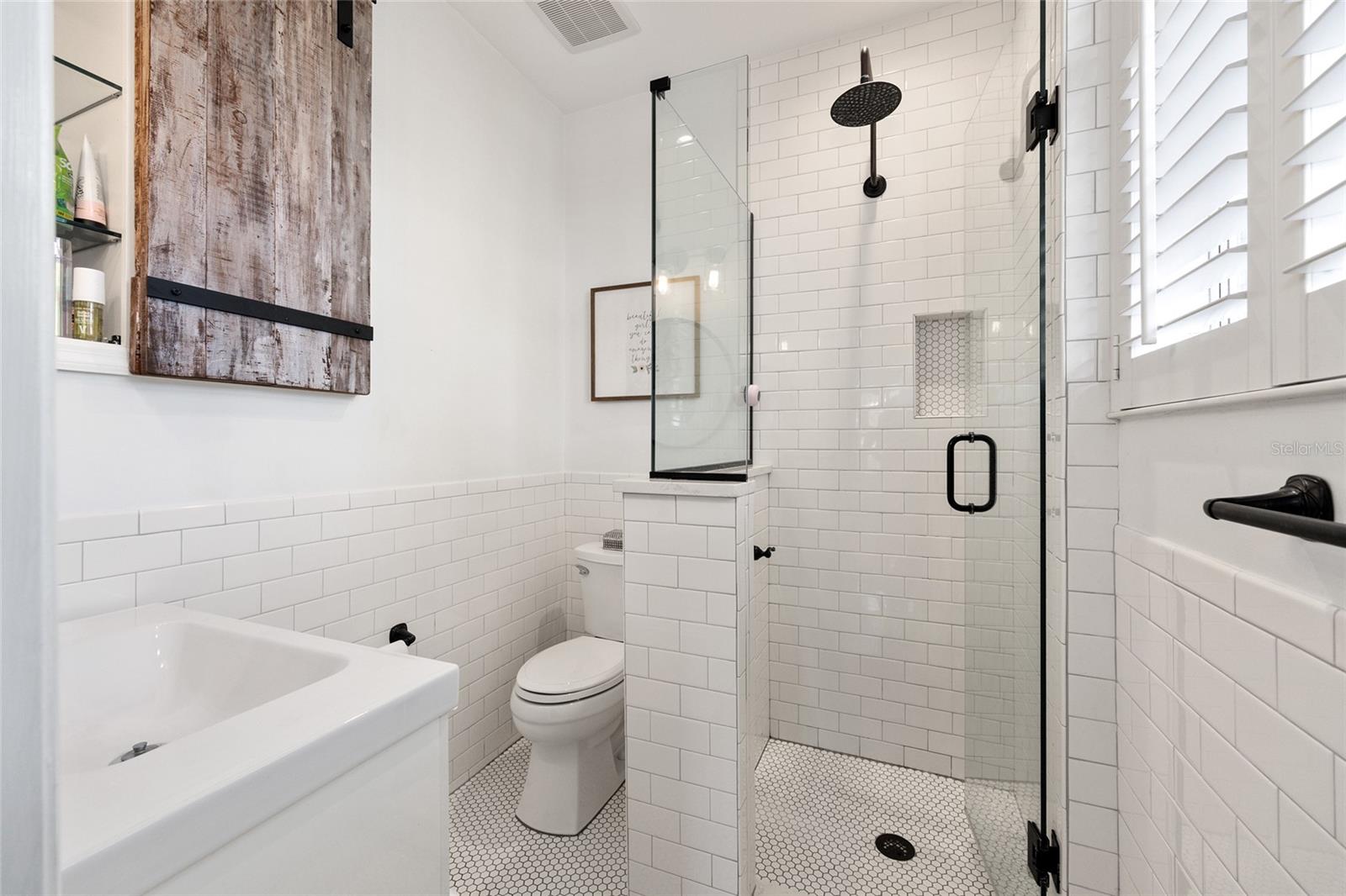 WOODFIELDS UN 02 - Residential