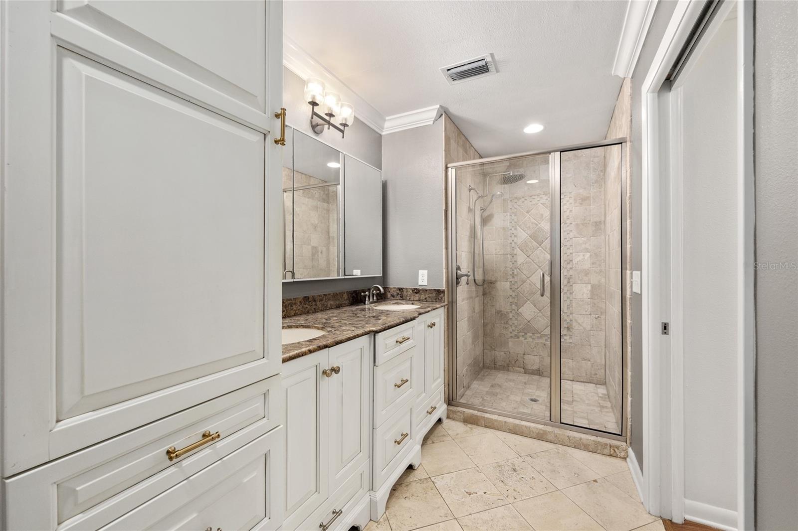 WOODFIELDS UN 02 - Residential