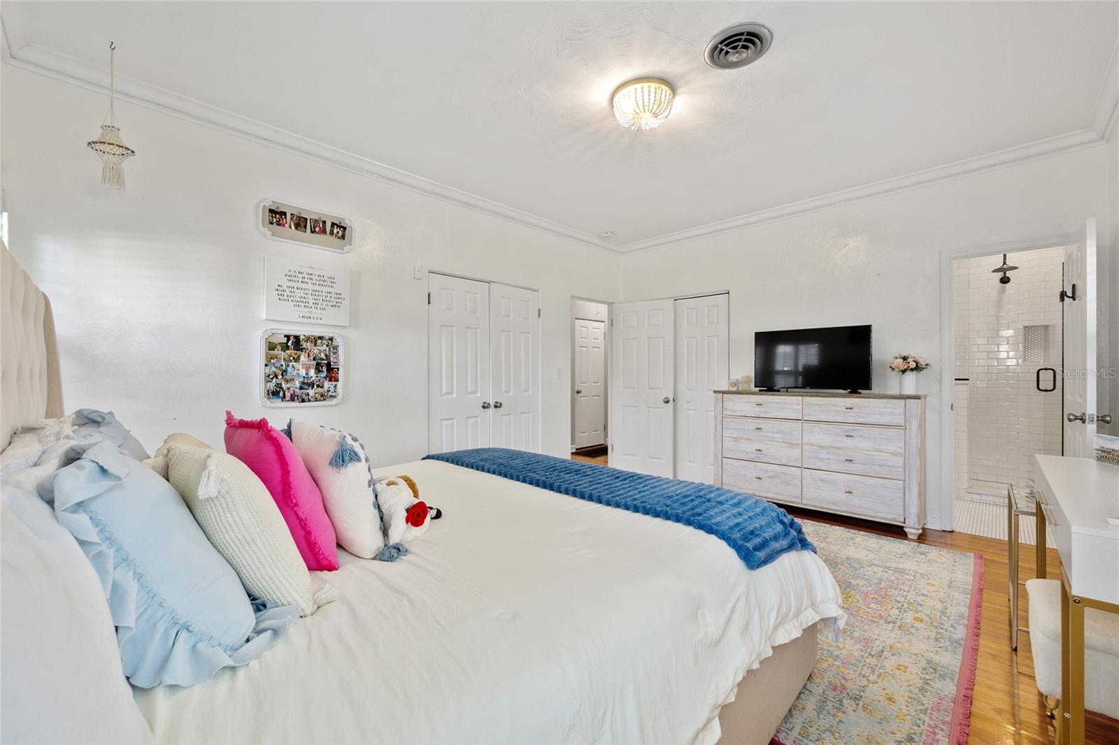 WOODFIELDS UN 02 - Residential