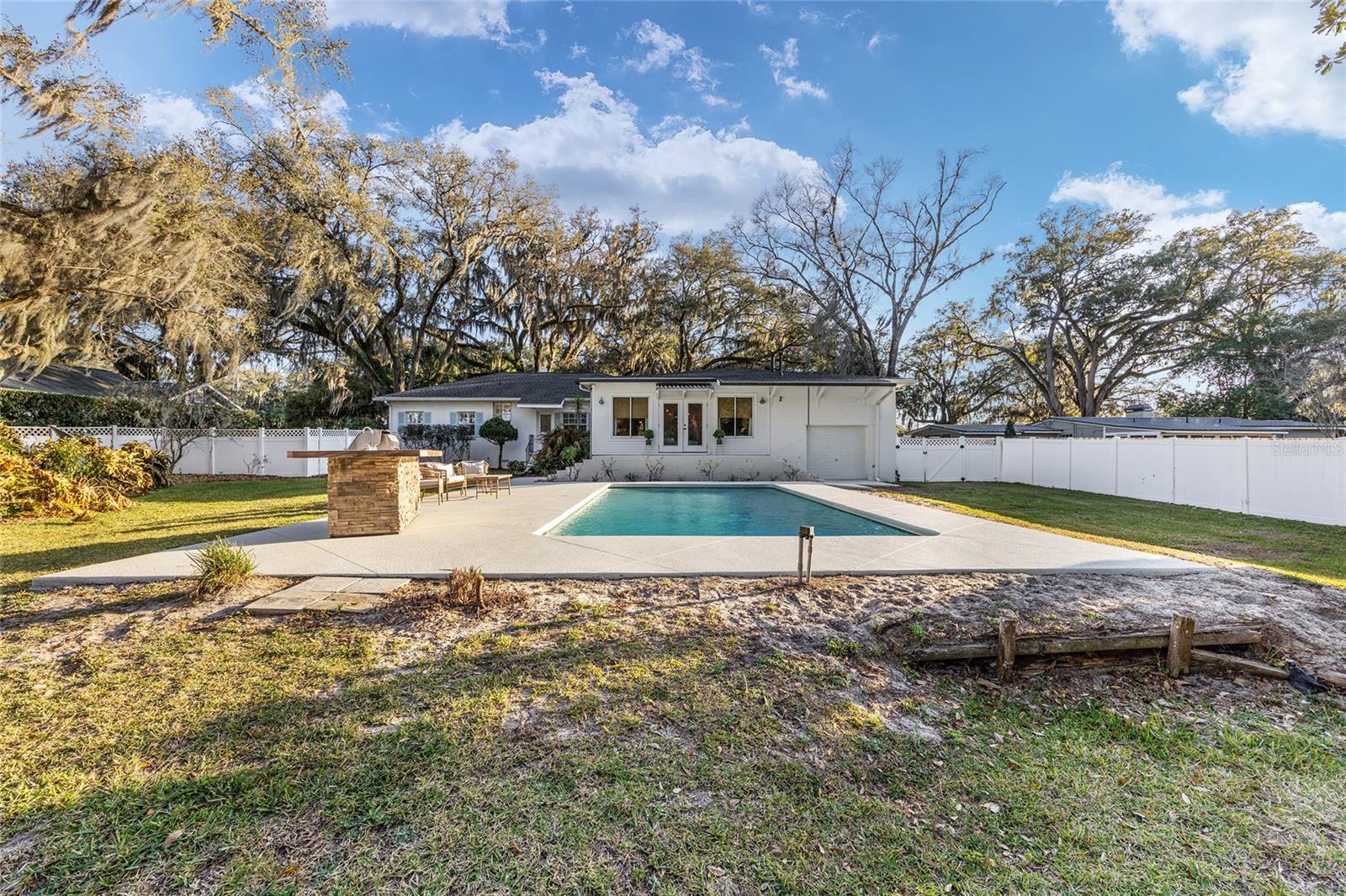 WOODFIELDS UN 02 - Residential