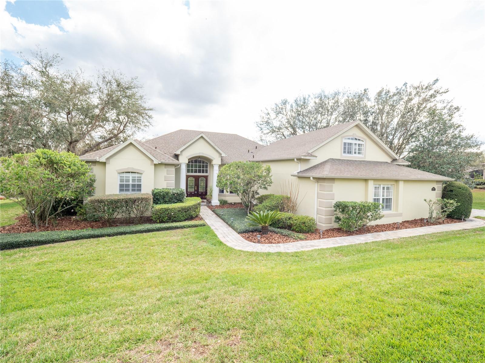 11602 GRACES WAY