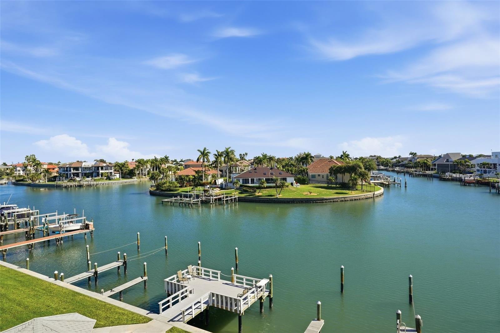 TIERRA I CONDO - Residential