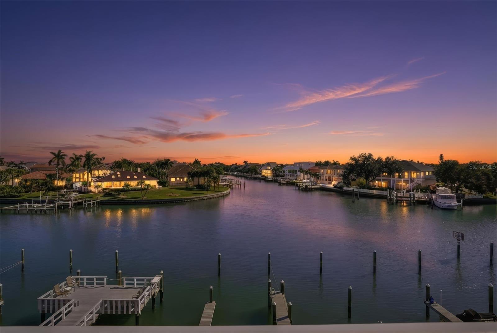 TIERRA I CONDO - Residential