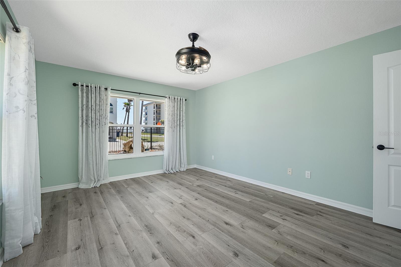 OCEANSIDE ESTATES - Residential