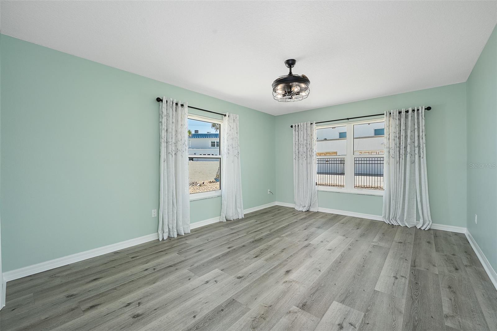 OCEANSIDE ESTATES - Residential