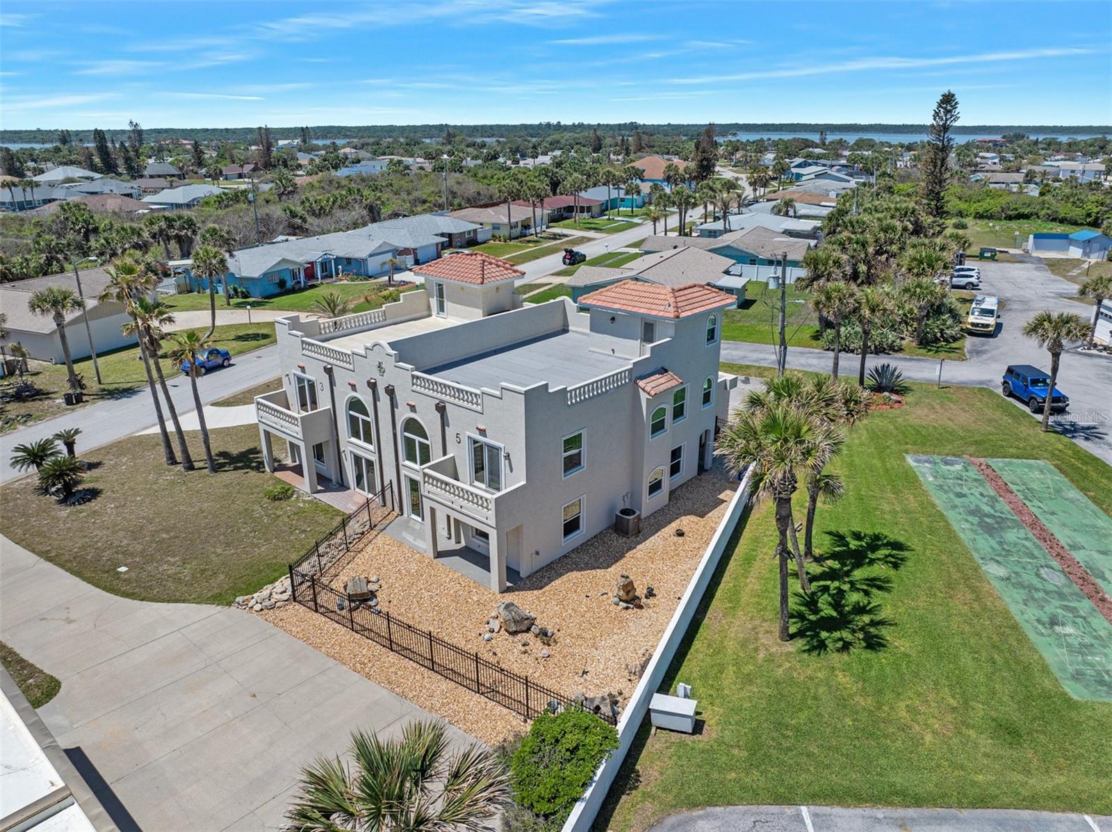 OCEANSIDE ESTATES - Residential