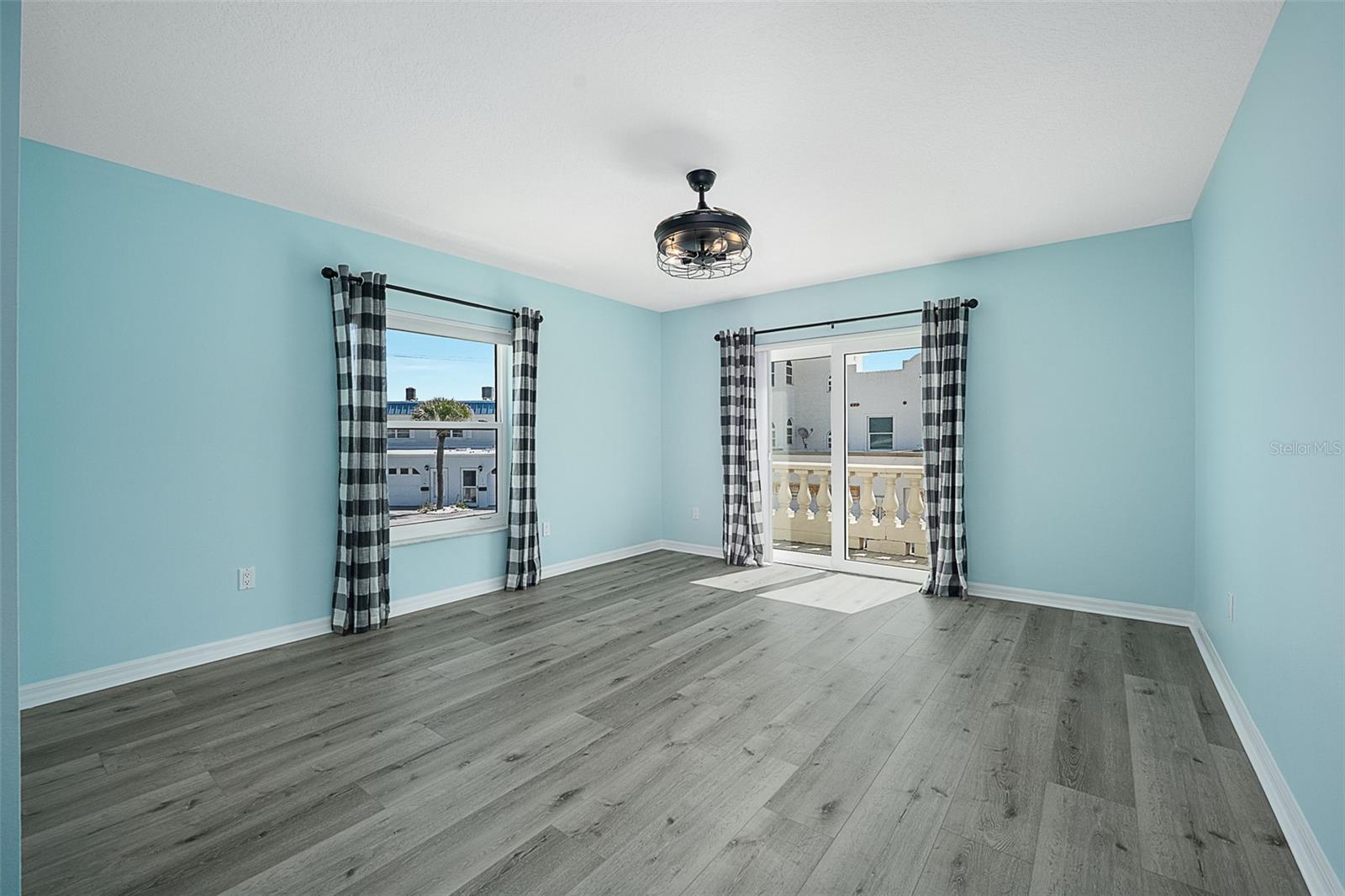 OCEANSIDE ESTATES - Residential