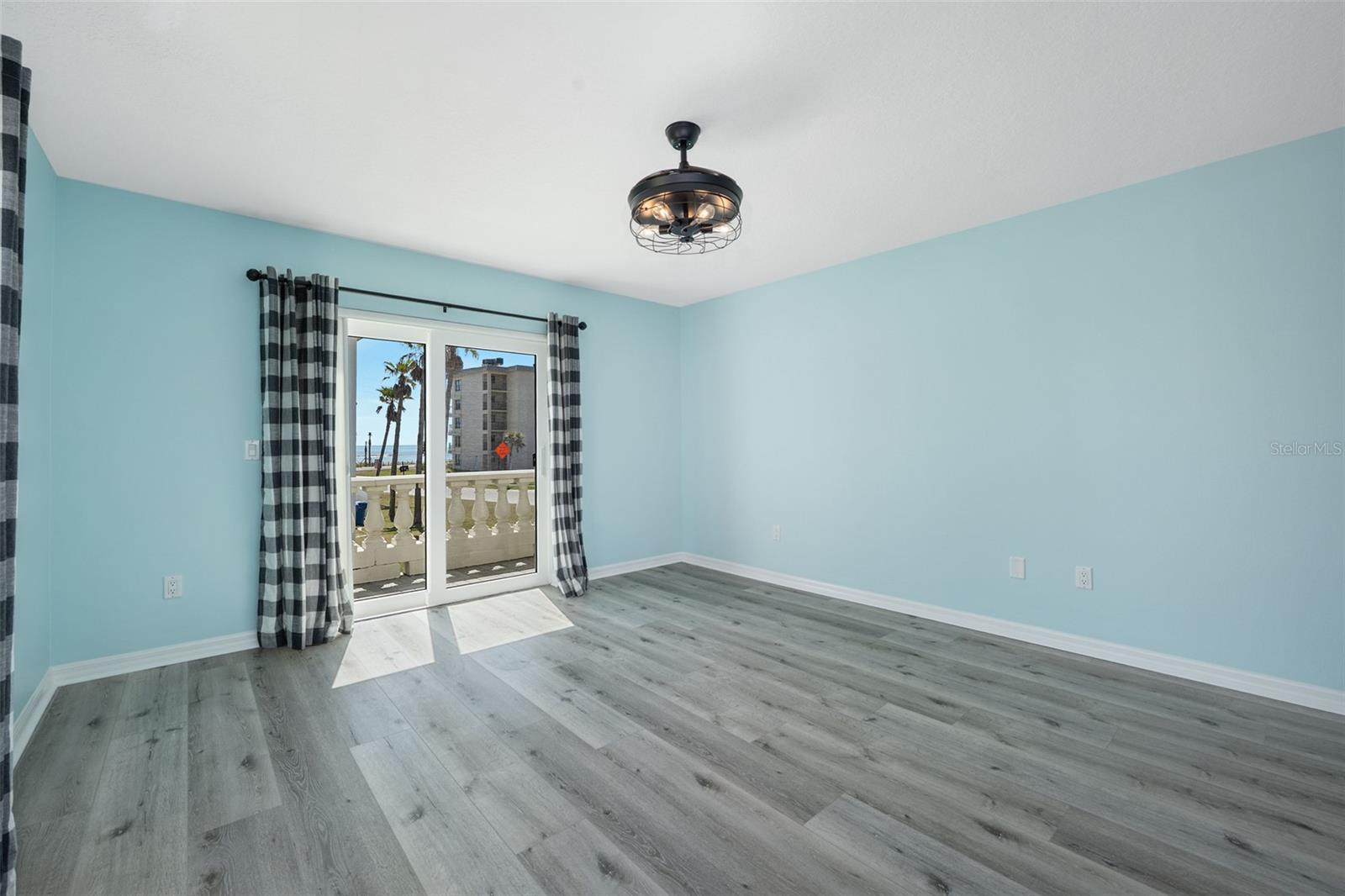 OCEANSIDE ESTATES - Residential