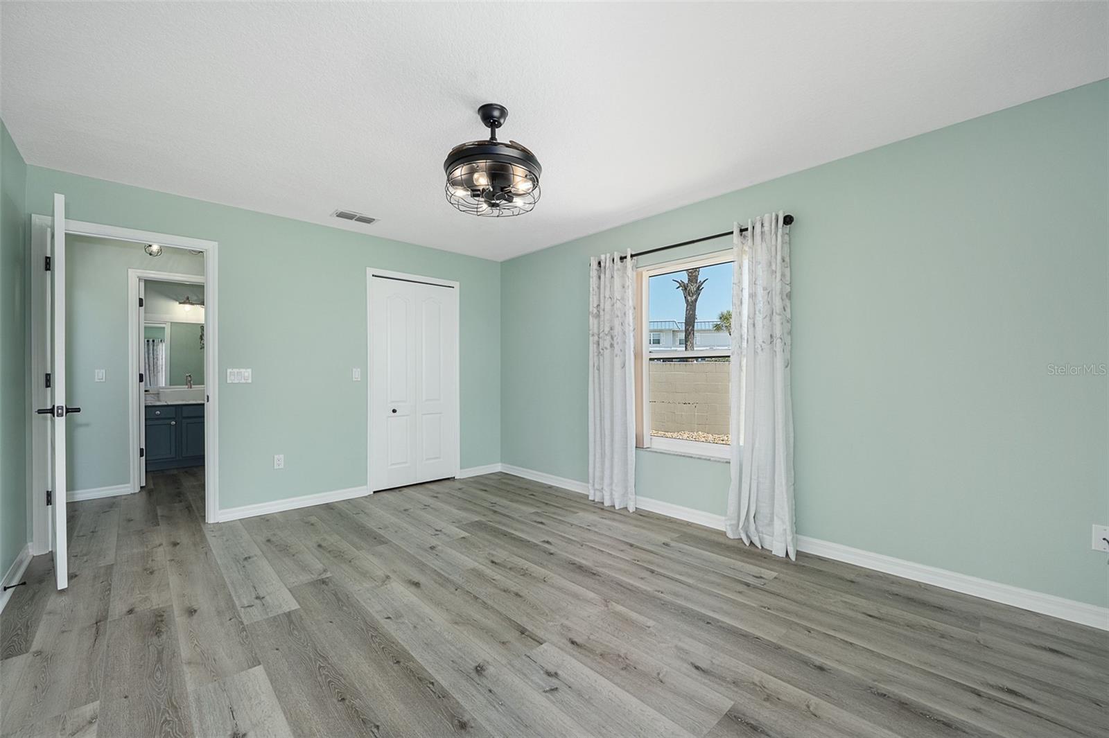 OCEANSIDE ESTATES - Residential
