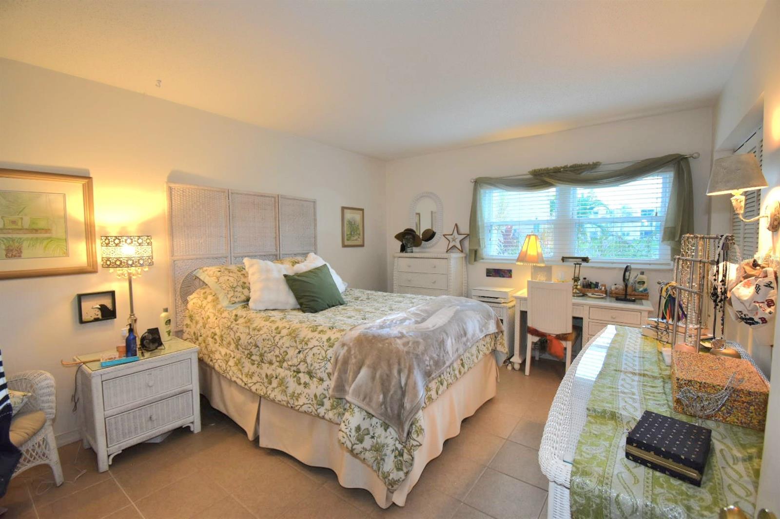 HEATHER LAKE APTS CONDO - Residential