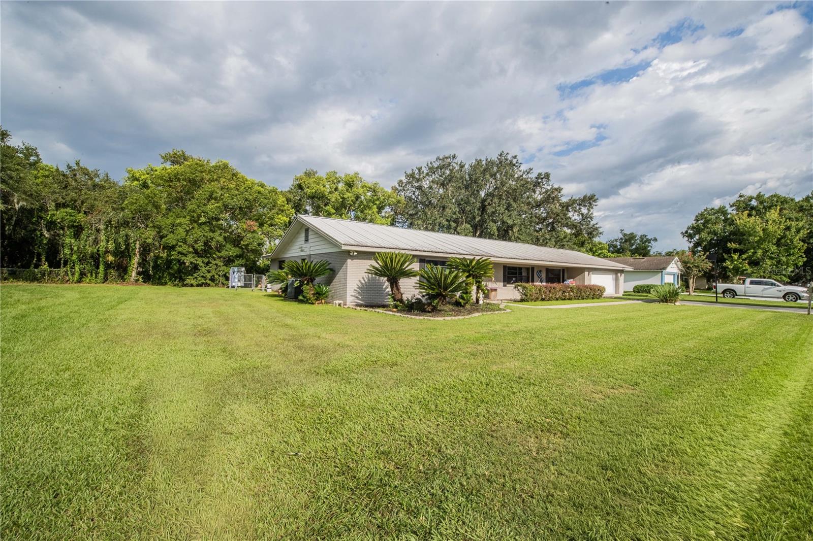 5934 RIDGE DRIVE